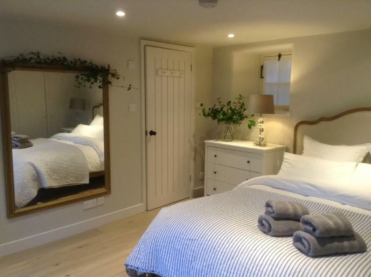 The Lodge Bath Holiday home